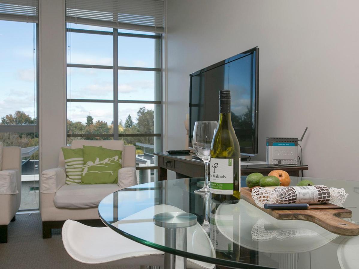 Marinaside Villa - Taupo Holiday Apartment Exterior photo